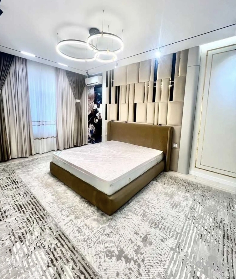 3 комнатная квартира, 4 этаж, 110 м²