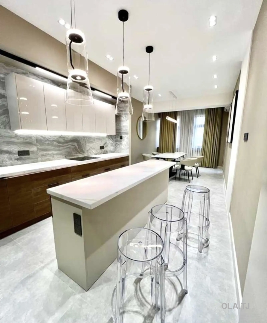 3 комнатная квартира, 6 этаж, 150 м²
