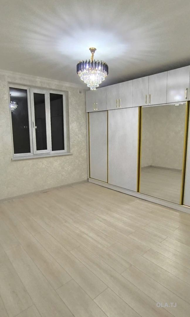 3 комнатная квартира, 2 этаж, 1 м²