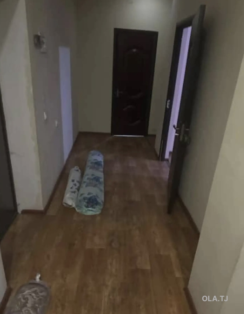 3 комнатная квартира, 2 этаж, 72 м²