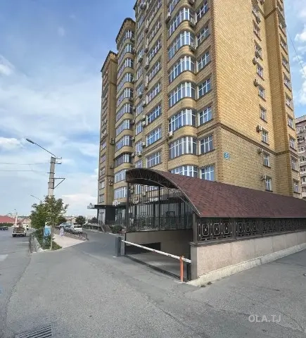 3 комнатная квартира, 8 этаж, 154 м²