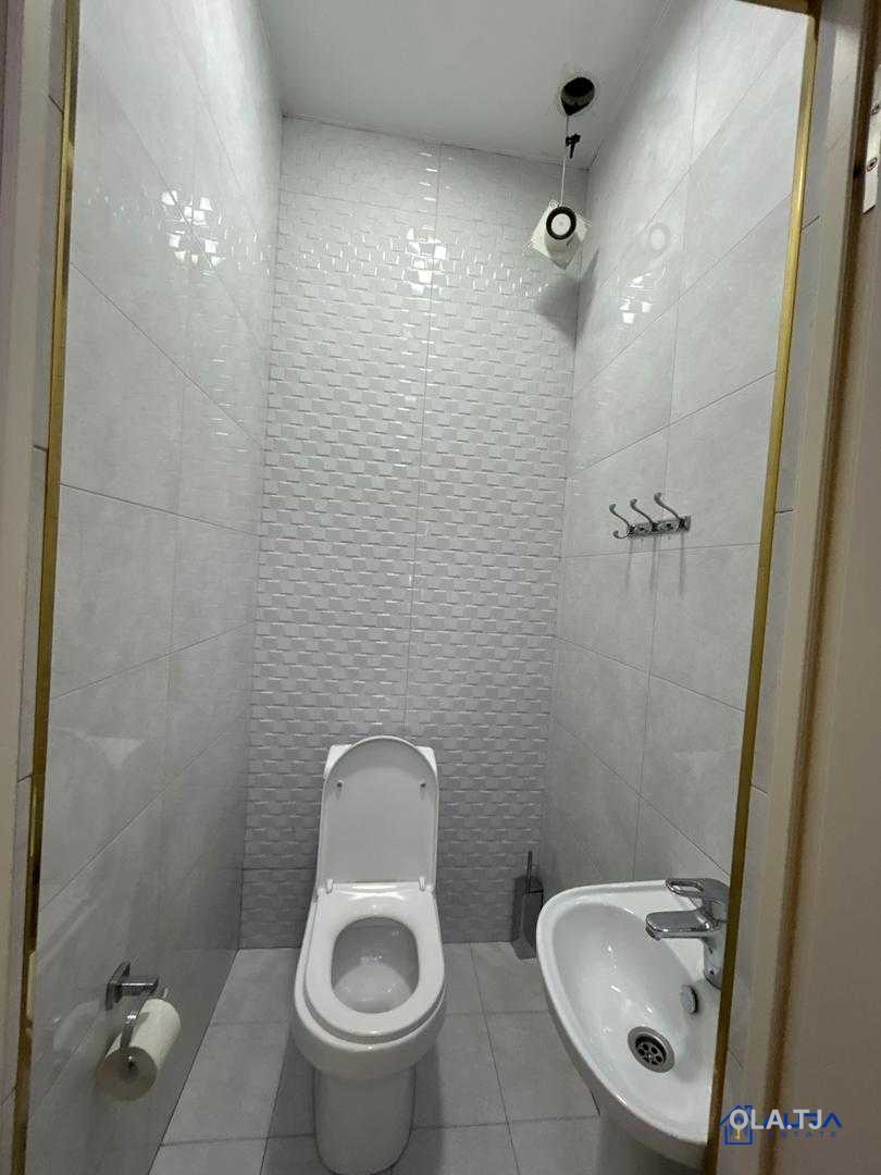 3 комнатная квартира, 20 этаж, 128 м²