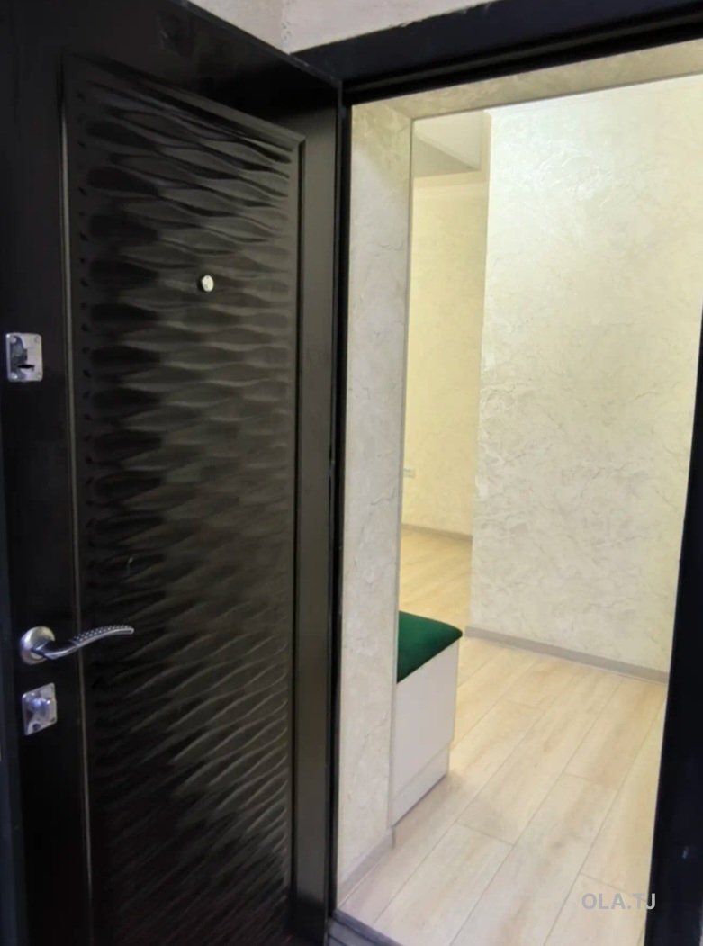 3 комнатная квартира, 2 этаж, 1 м²