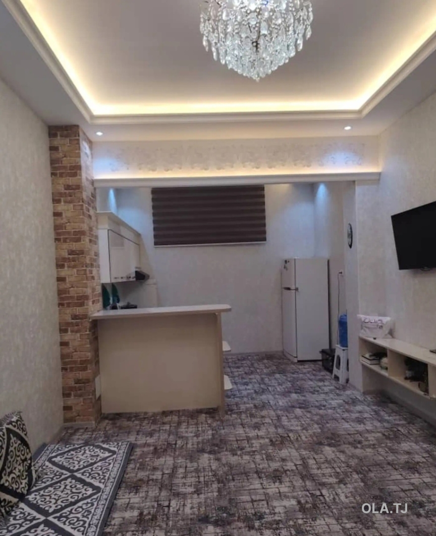 1 комнатная квартира, Цокольный этаж, 53 м²