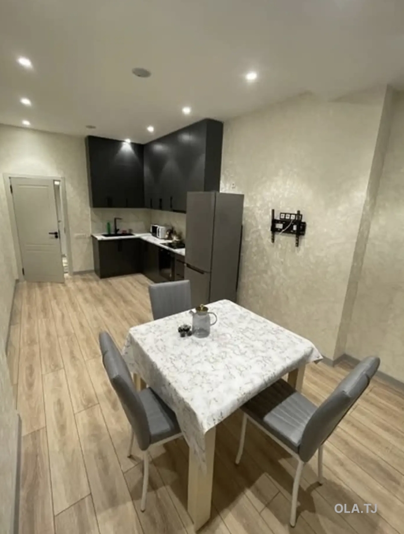 1 комнатная квартира, 4 этаж, 77 м²