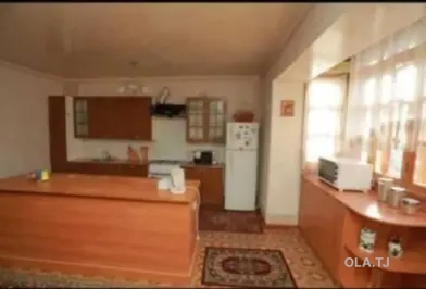 6 комнатная квартира, 2 этаж, 200 м²