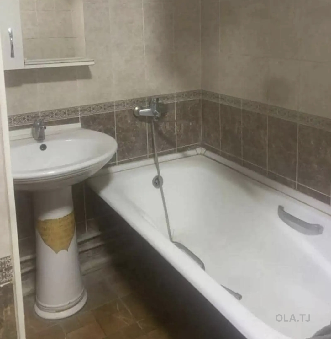 3 комнатная квартира, 2 этаж, 62 м²
