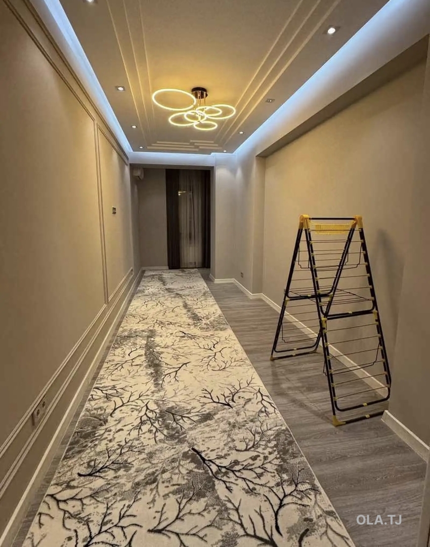 3 комнатная квартира, 18 этаж, 100 м²