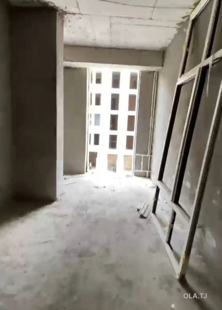 6 комнатная квартира, 3 этаж, 250 м²