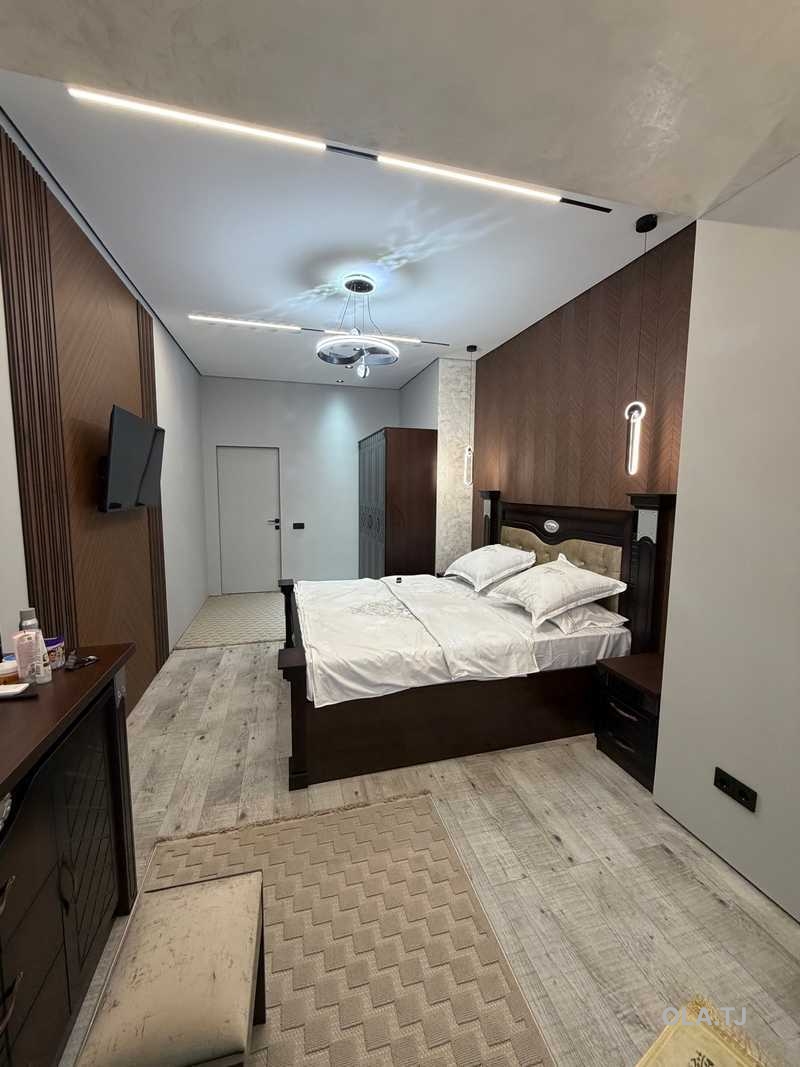 3 комнатная квартира, 22 этаж, 93 м²