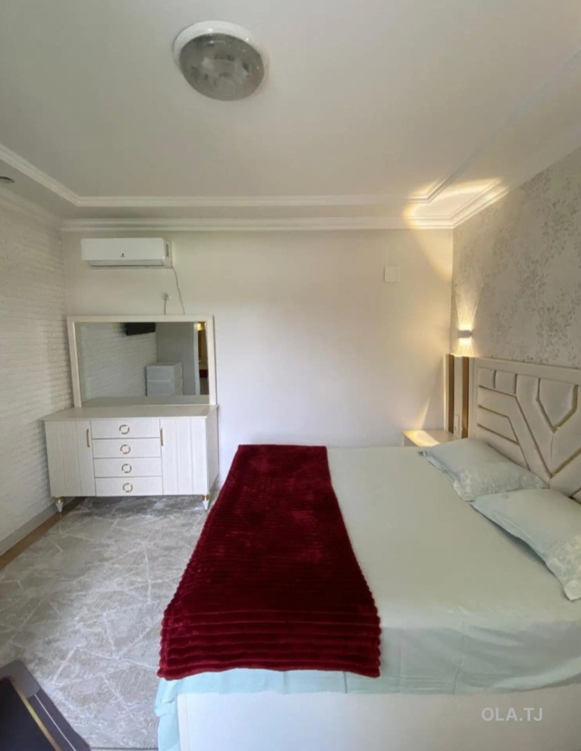 6 комнатная квартира, 2 этаж, 150 м²