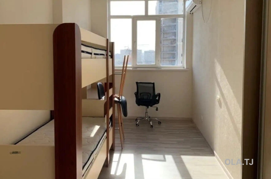 3 комнатная квартира, 9 этаж, 140 м²