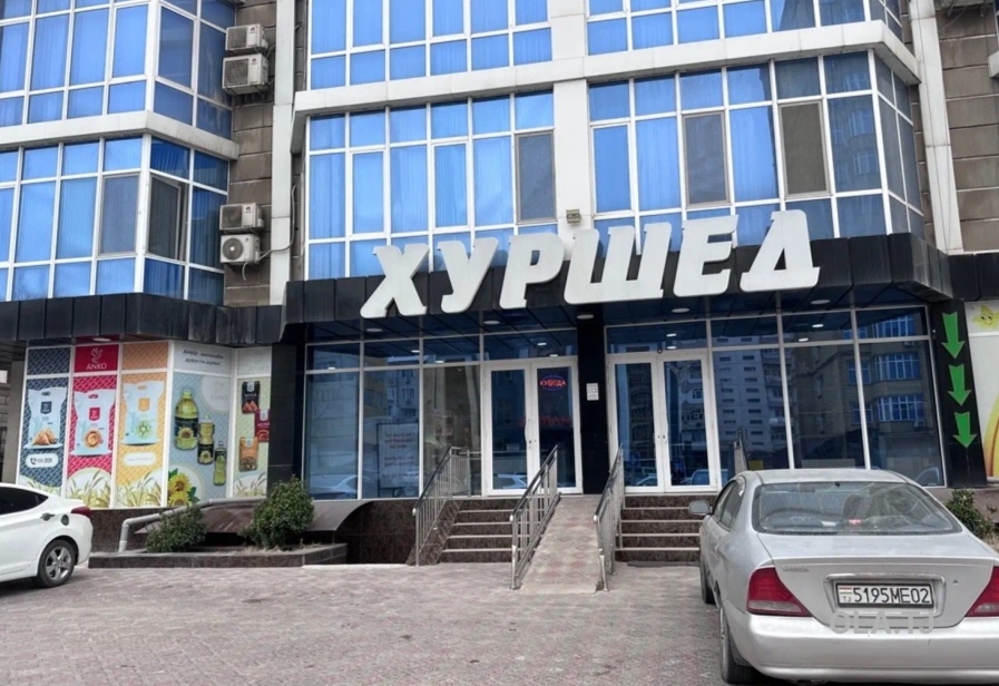 Офис в аренду, В бизнес-центре, 178 м²