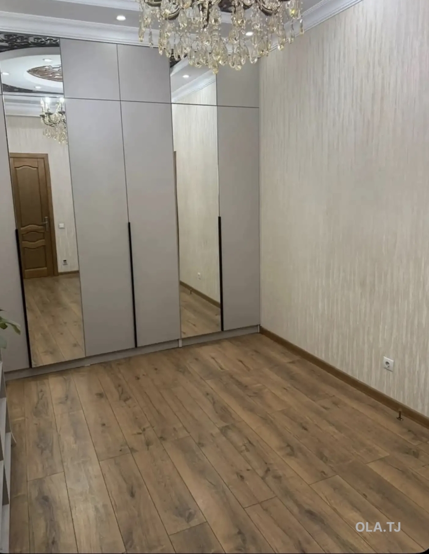 3 комнатная квартира, 4 этаж, 137 м²