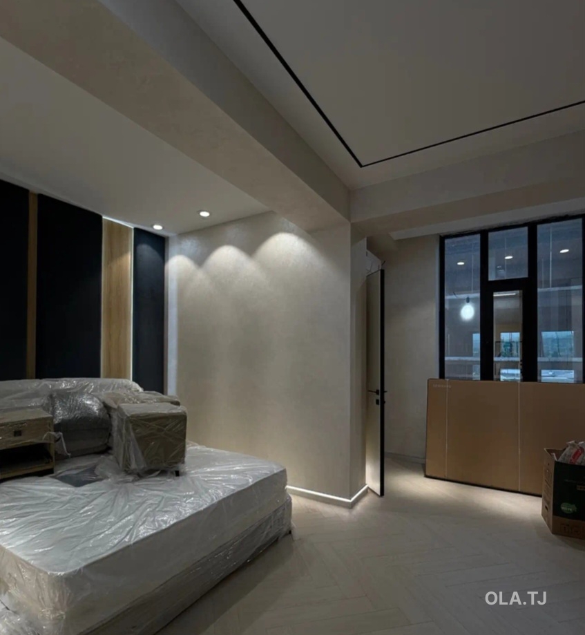 4 комнатная квартира, 7, 140 м²