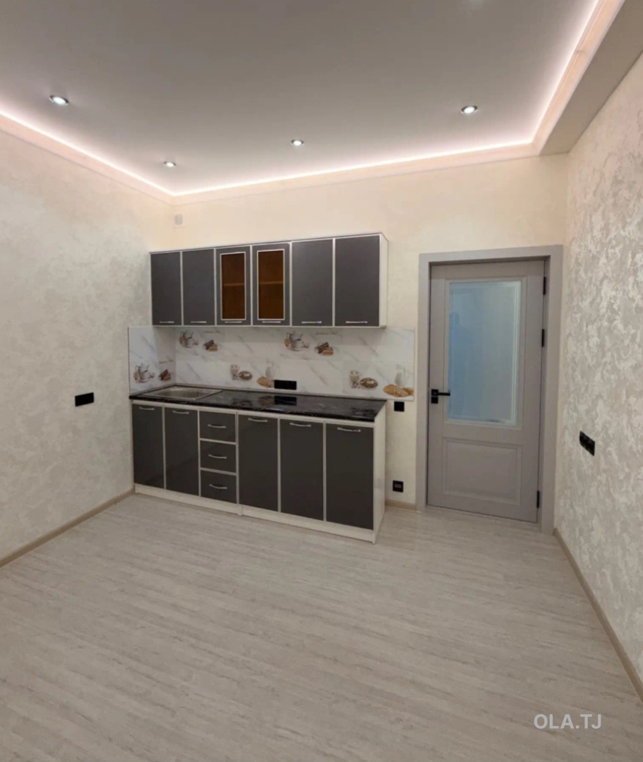 3 комнатная квартира, 8 этаж, 50 м²