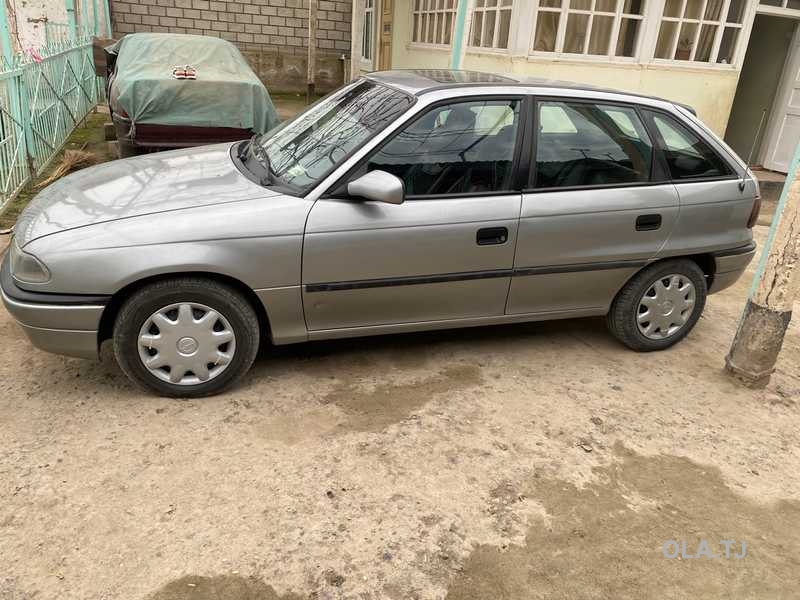 Opel Astra F,  1995
