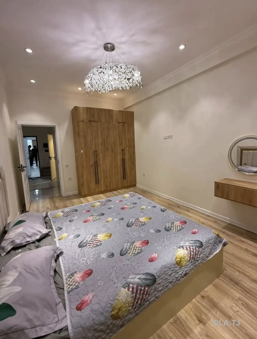 2 комнатная квартира, 13 этаж, 77 м²