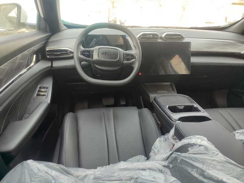 Dongfeng L7, 2025
