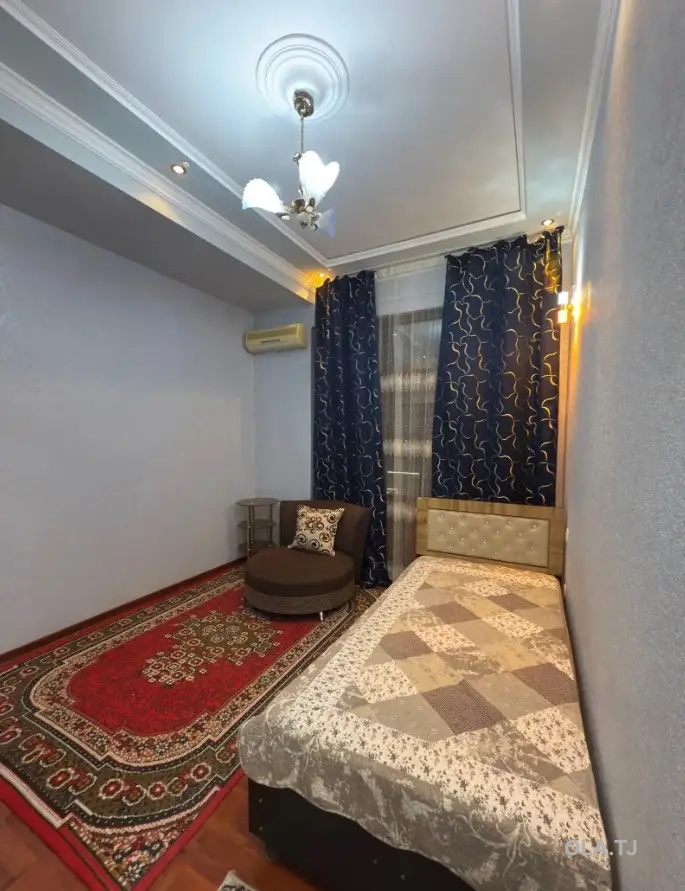 4 комнатная квартира, 5 этаж, 140 м²