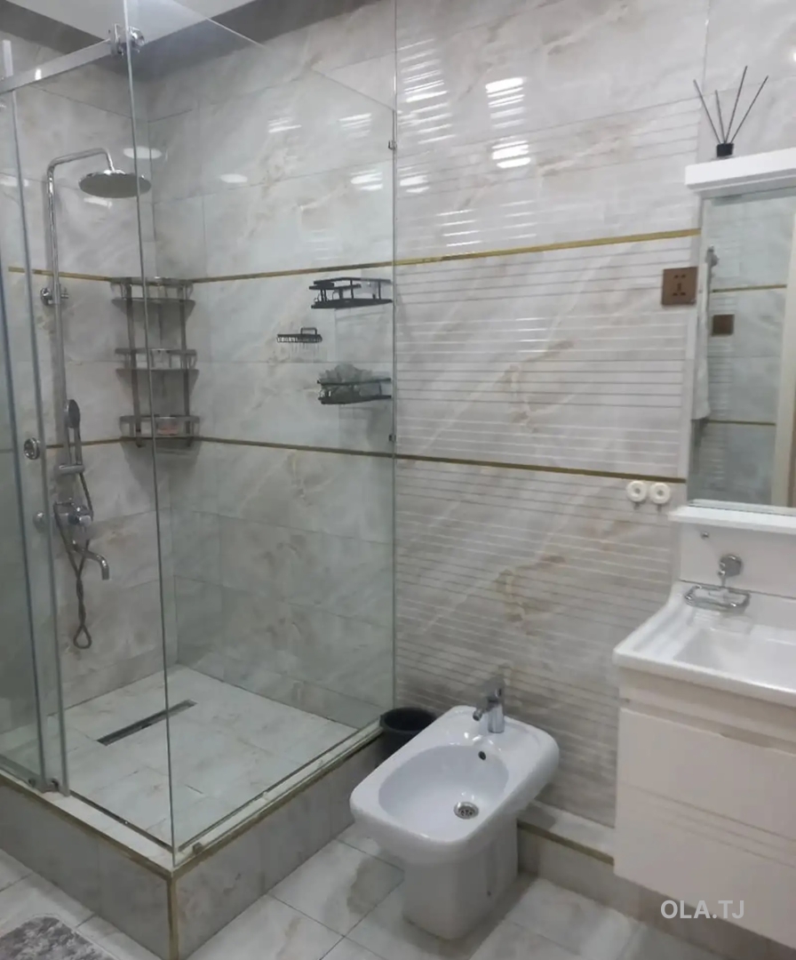 3 комнатная квартира, 10 этаж, 120 м²