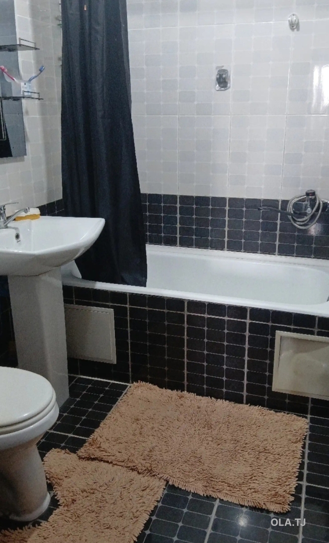 Комната в 2 комнатной квартире, 7/,