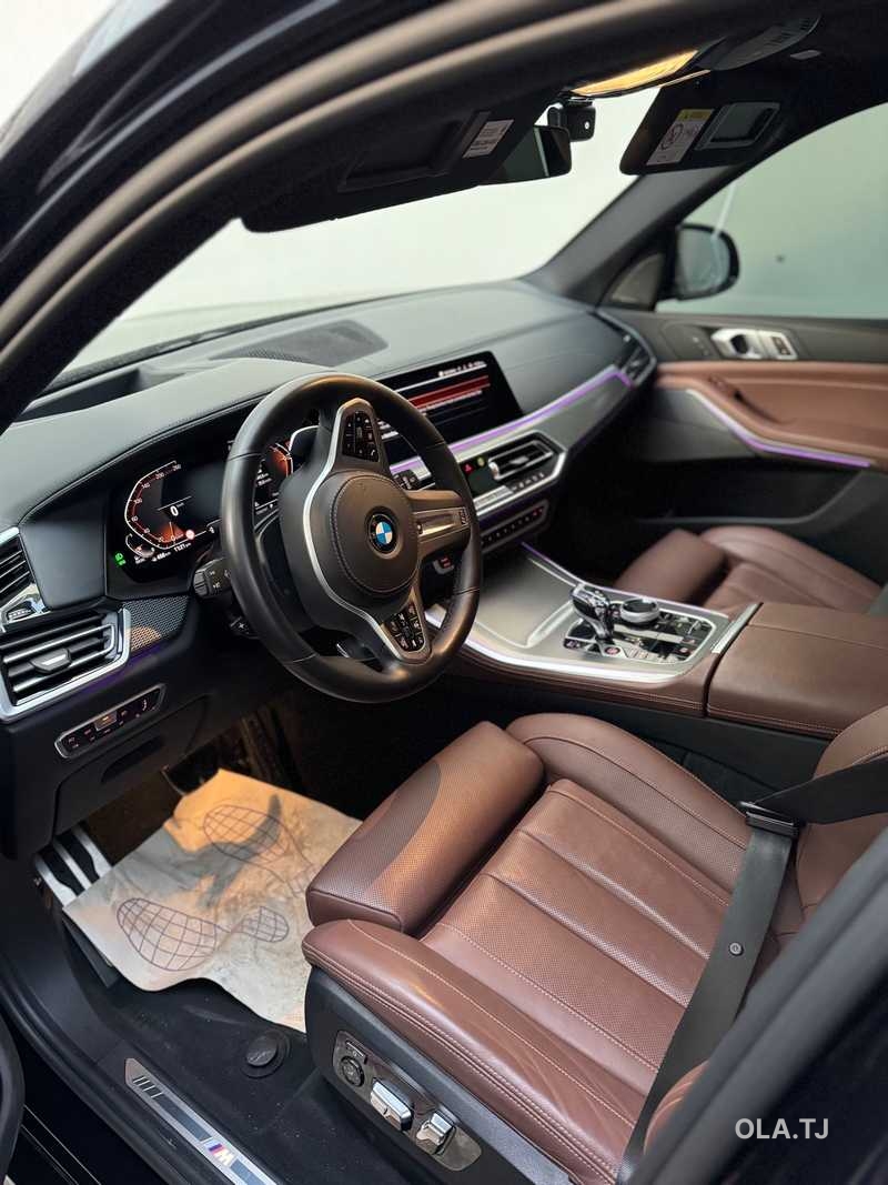 BMW X5,  2021