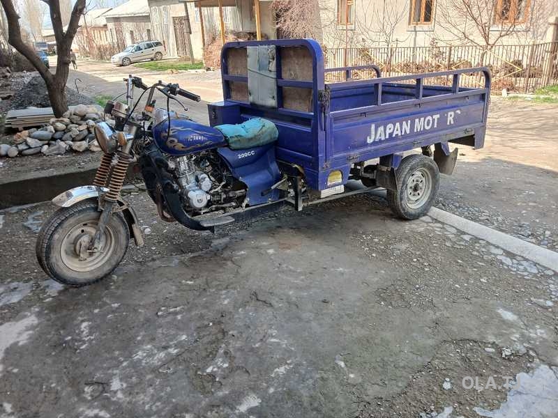 Грузовой мотороллер