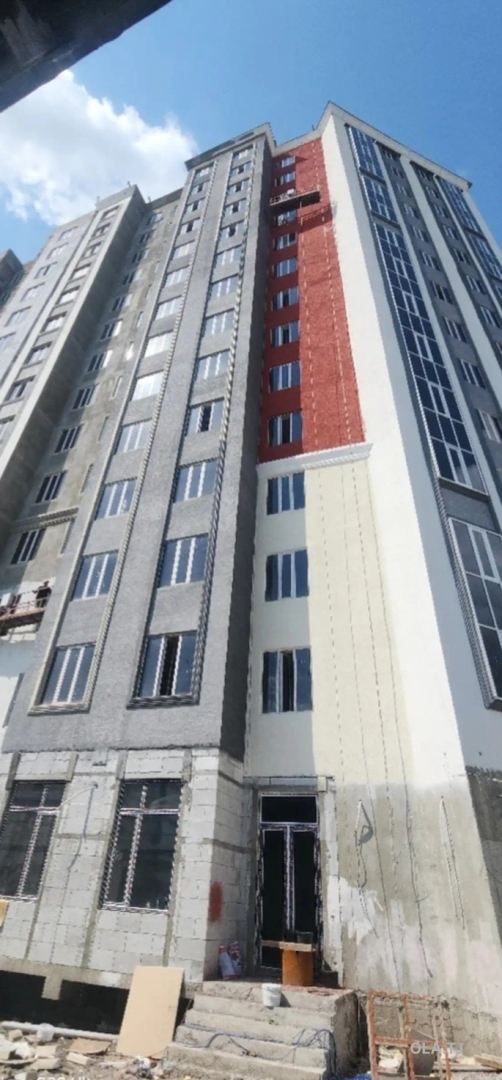 2 комнатная квартира, Цокольный этаж,
