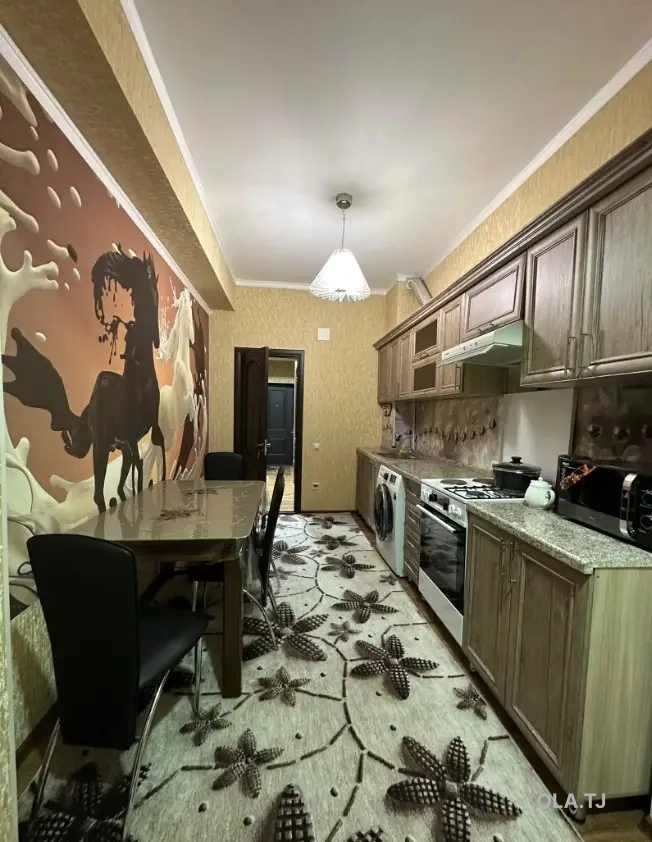 2 комнатная квартира, 2 этаж, 77 м²