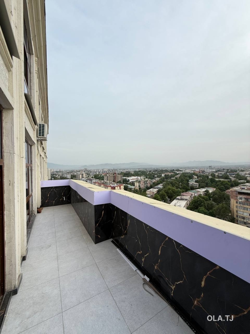 3 комнатная квартира, 15 этаж, 67 м²