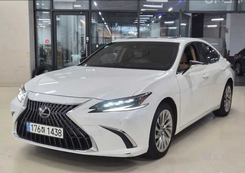Lexus ES,  2022