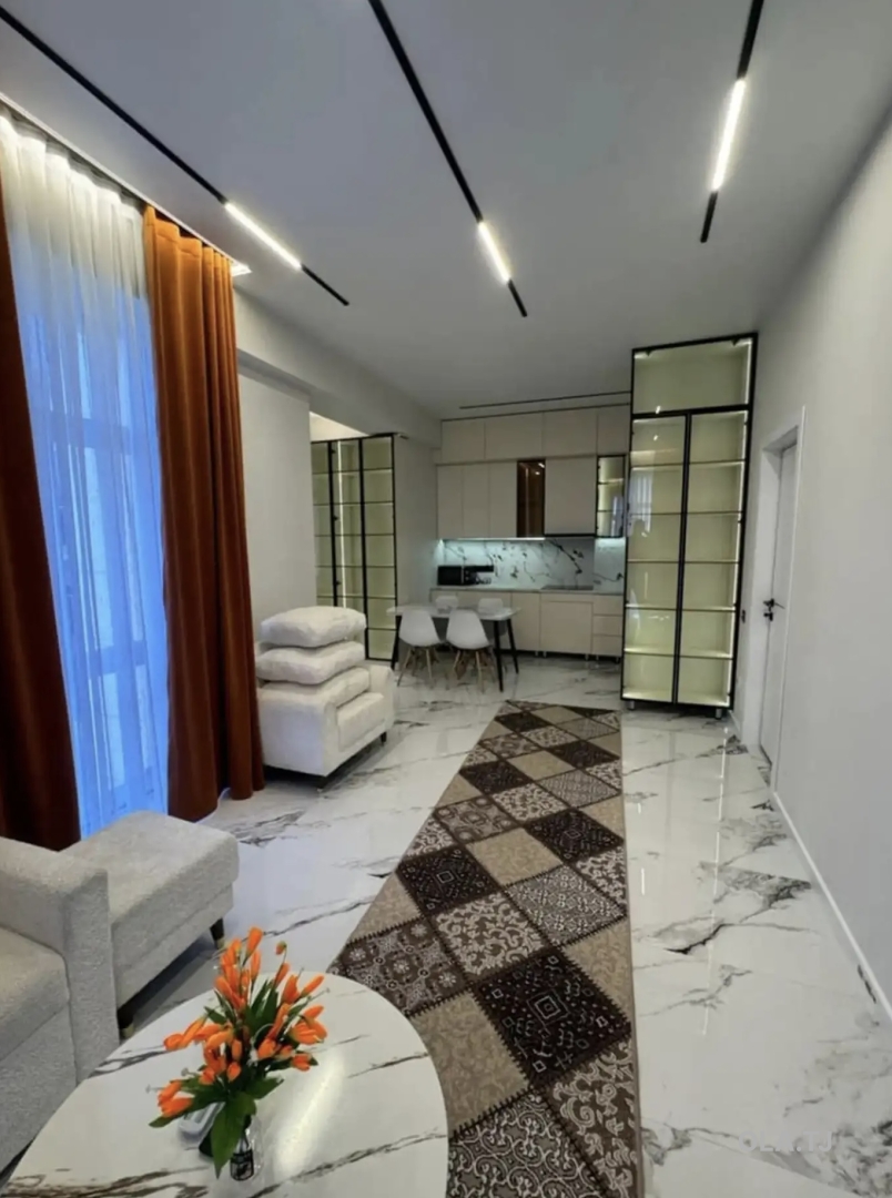 3 комнатная квартира, 16 этаж, 90 м²