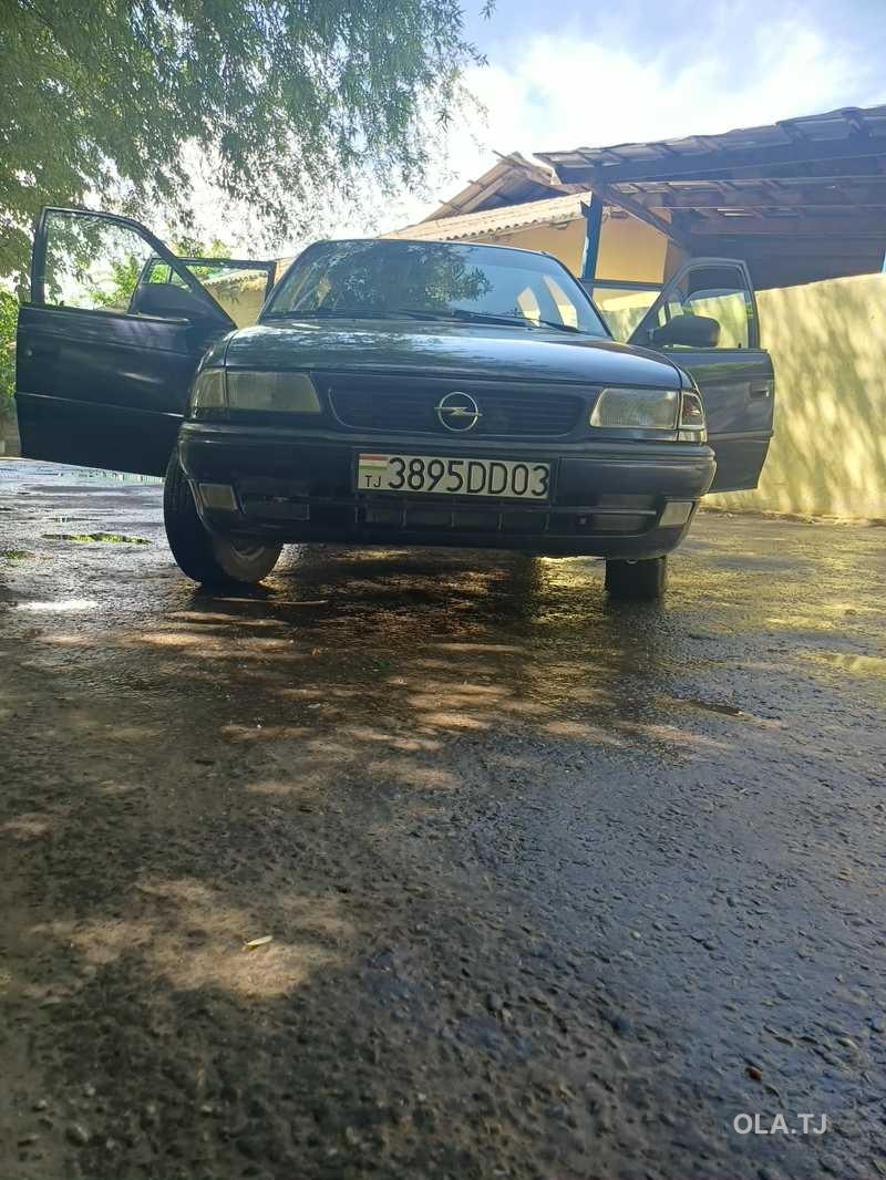 Opel Astra F,  1998
