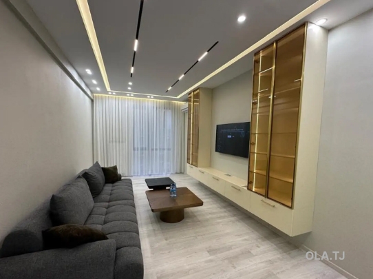 3 комнатная квартира, 16 этаж, 140 м²