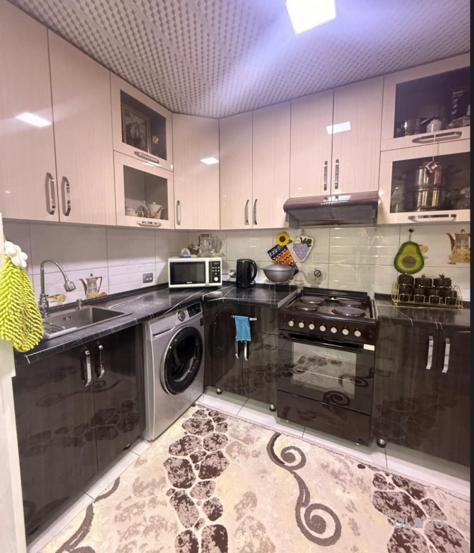 4 комнатная квартира, 3, 90 м²