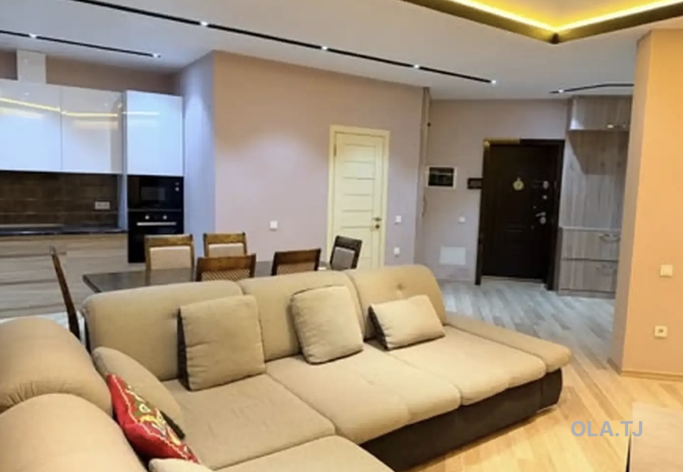 3 комнатная квартира, 7 этаж, 100 м²