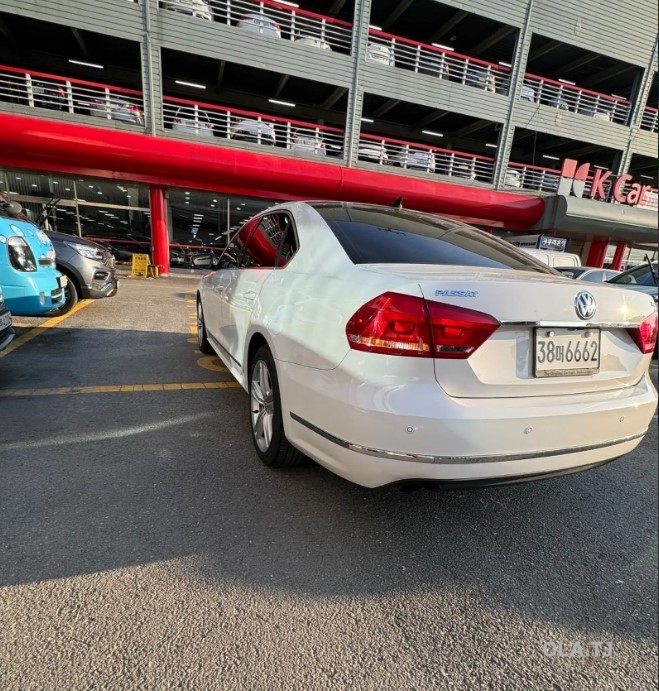 Volkswagen Passat,  2014