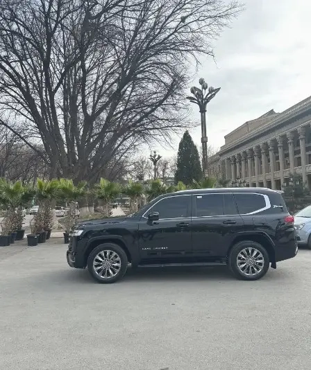 Toyota Land Cruiser,  2024