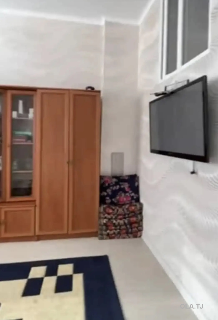 3 комнатная квартира, 2 этаж, 85 м²