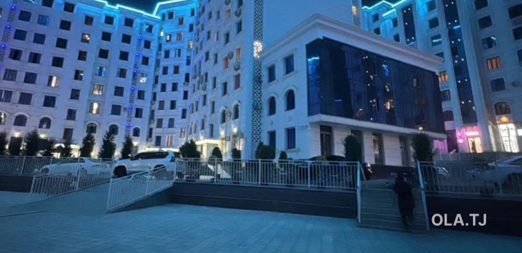 6 комнатная квартира, 9 этаж, 300 м²