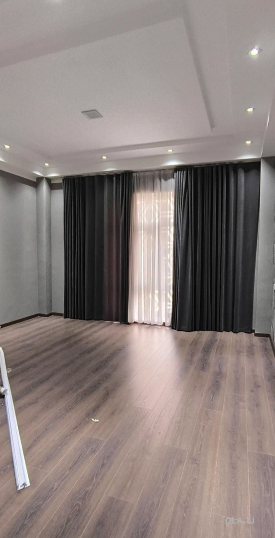 Здание, 2500м², Сино, Политехникум