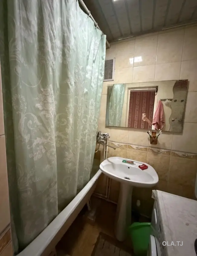 4 комнатная квартира, 2 этаж, 90 м²