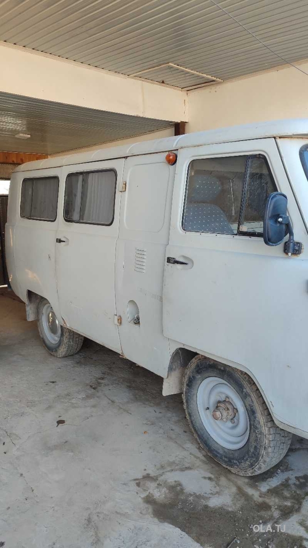 УАЗ 3162 Simbir,  2001