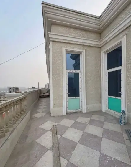 3 комнатная квартира, 9 этаж, 144 м²