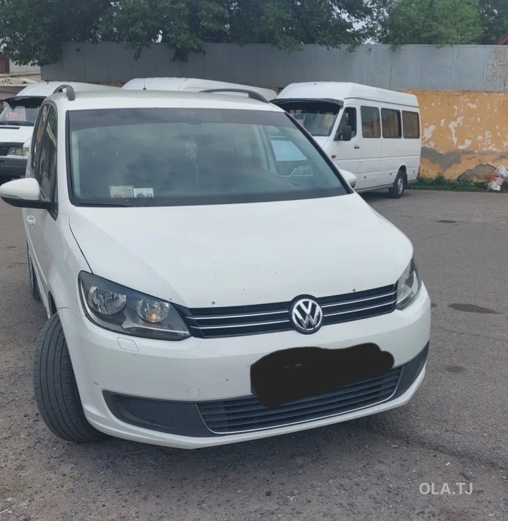 Volkswagen Touran,  2012