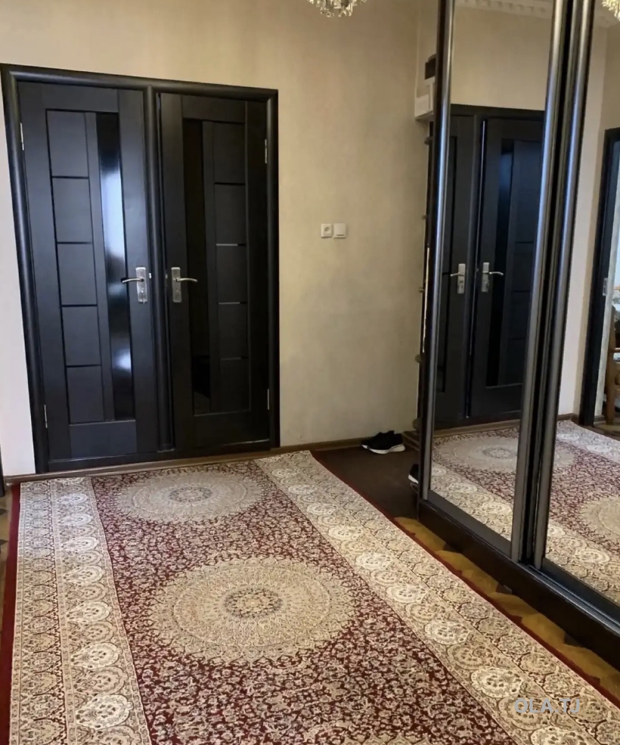 2 комнатная квартира, 8 этаж, 70 м²