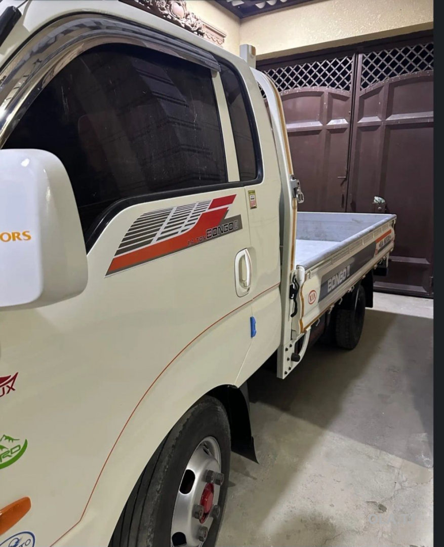 Бортовой автомобиль Kia  Bongo III,2015