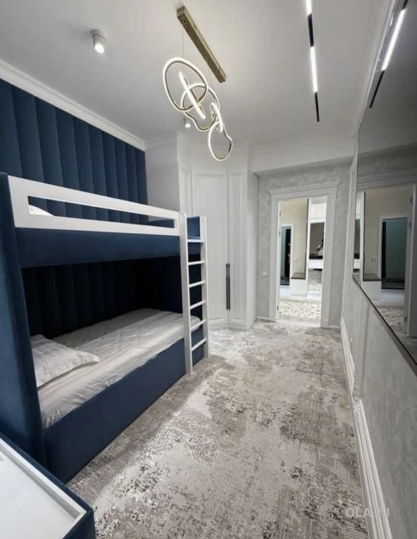 3 комнатная квартира, 10 этаж, 120 м²
