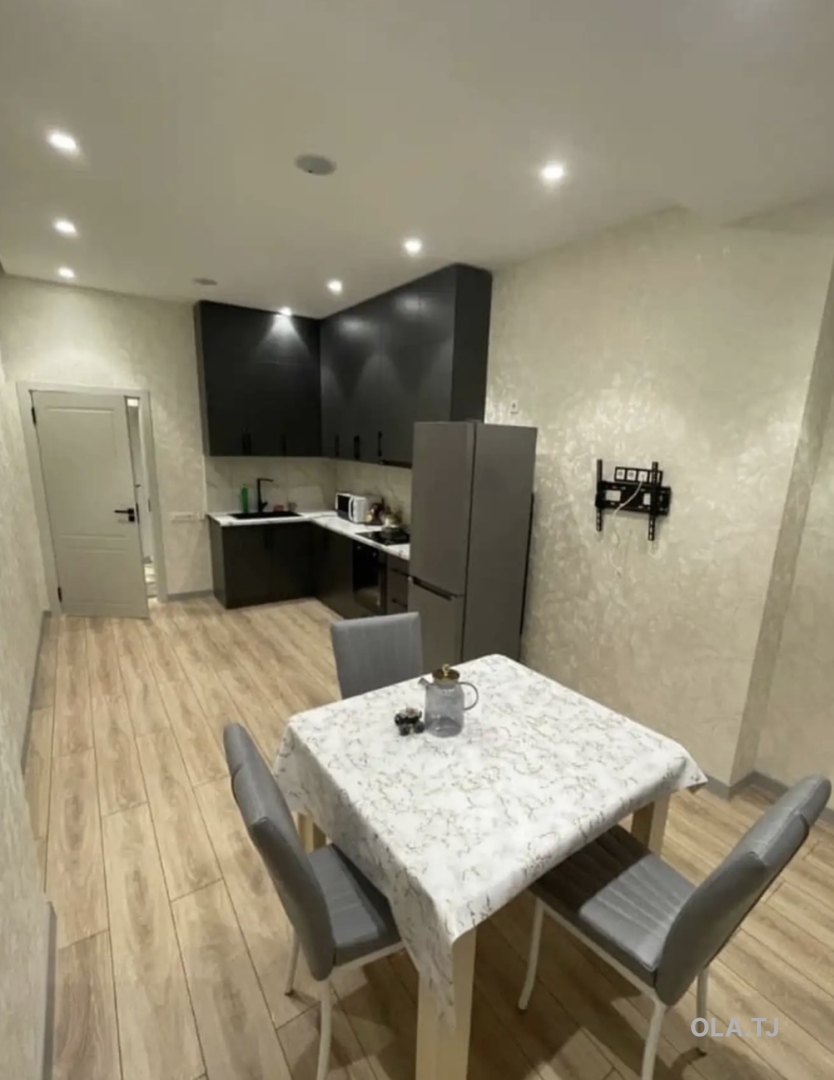 1 комнатная квартира, 4 этаж, 76 м²